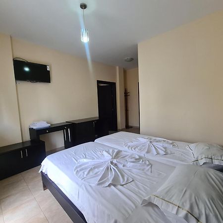 Hotel Kukesi Lini Zewnętrze zdjęcie