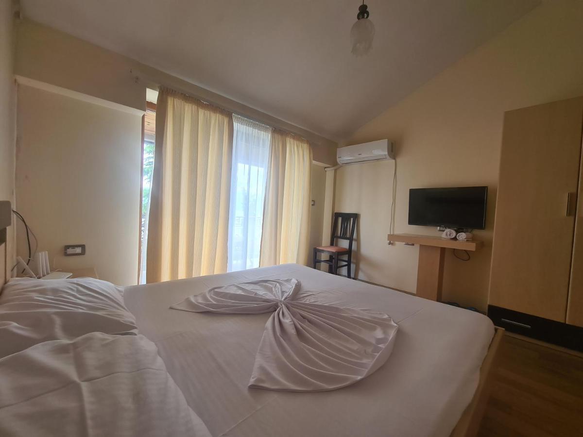 Hotel Kukesi Lini Zewnętrze zdjęcie