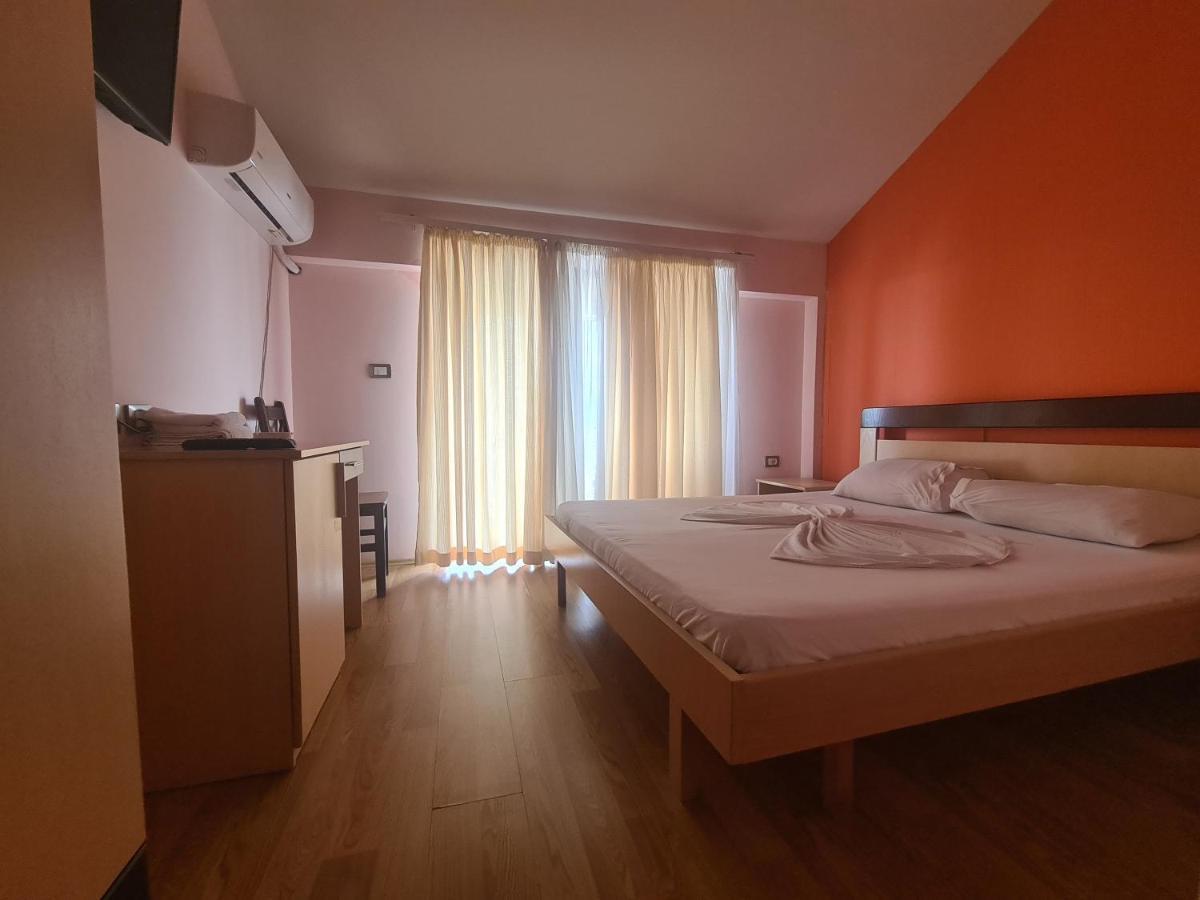 Hotel Kukesi Lini Zewnętrze zdjęcie
